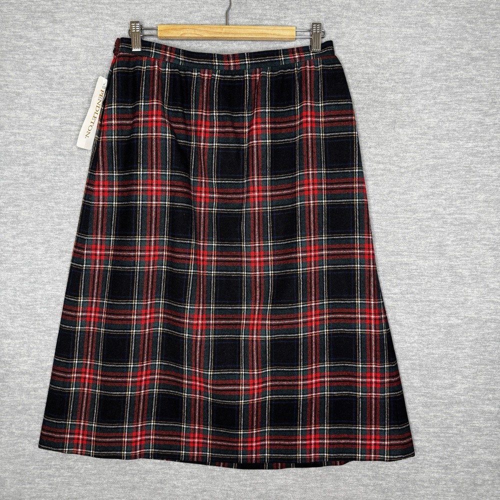 Classic Red & Black Plaid A-Line Skirt - Picture 7 of 10